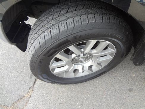 Used 2013 Nissan Frontier SL image 15