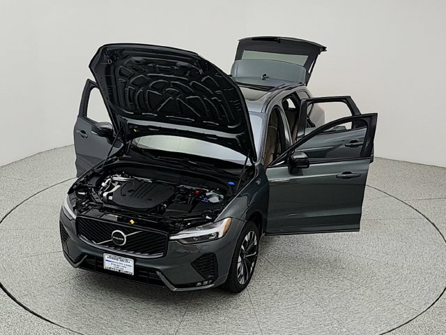 New 2027 Volvo XC60 B5 Plus AWD/4WD image 37