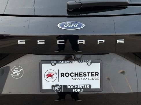 Used 2023 Ford Escape ST-Line w/ Tech Pack #1 AWD/4WD image 39