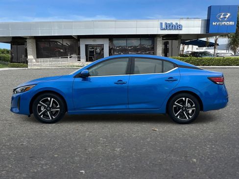 Used 2024 Nissan Sentra SV FWD image 6