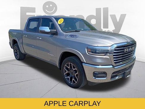 Used 2025 RAM 1500 Laramie AWD/4WD image 4
