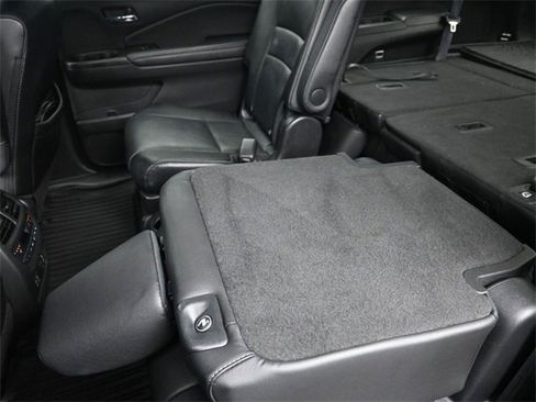 Used 2022 Honda Pilot Touring image 29