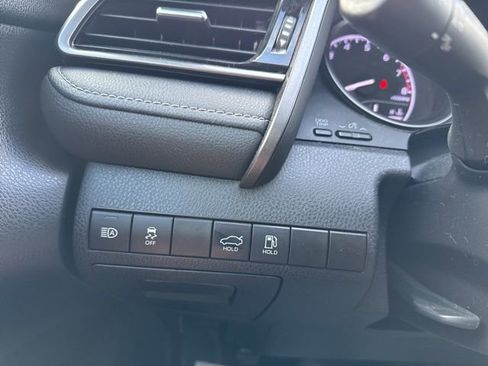 Used 2022 Toyota Camry SE image 27