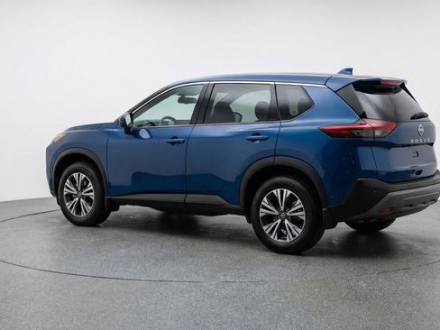 Used 2025 Nissan Rogue SV image 6