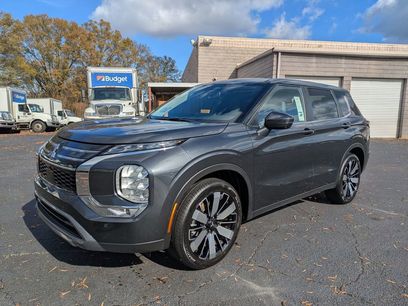 Used 2025 Mitsubishi Outlander SE
