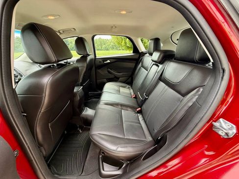 Used 2014 Ford Focus Titanium FWD image 8