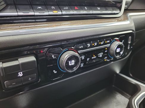 Used 2023 Chevrolet Silverado 1500 RST w/ All Star Edition Plus AWD/4WD image 28