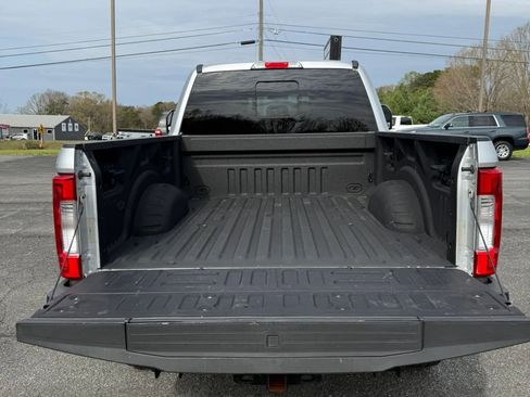 Used 2019 Ford F250 Lariat w/ Lariat Ultimate Package AWD/4WD image 42