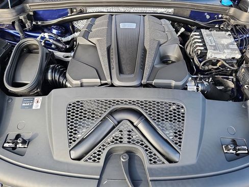 New 2026 Porsche Macan S image 23