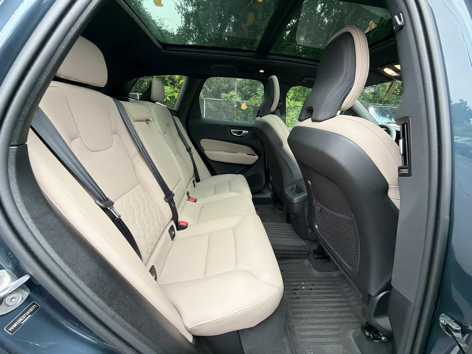 Used 2026 Volvo XC60 B5 Plus AWD/4WD image 21