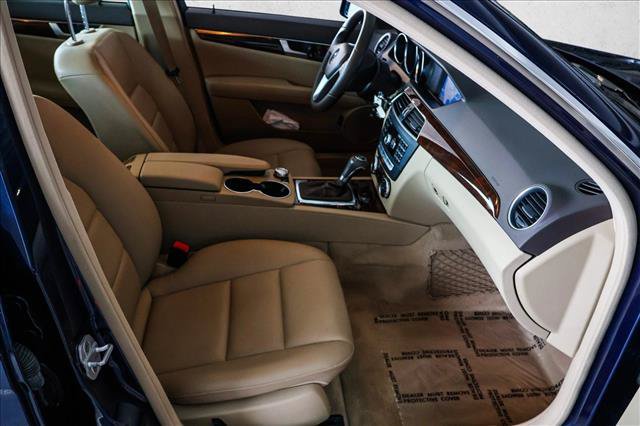 Used 2013 Mercedes-Benz C 300 4MATIC Sedan image 29