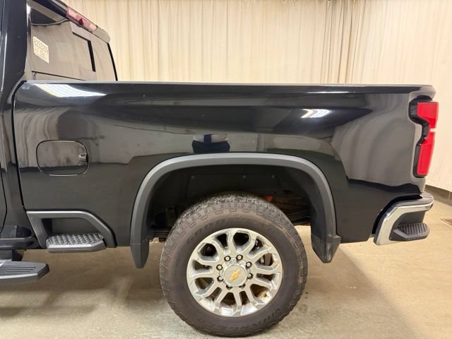 Used 2025 Chevrolet Silverado 2500 LTZ w/ LTZ Premium Package AWD/4WD image 12
