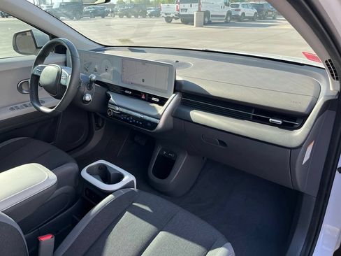Used 2024 Hyundai Ioniq 5 SEL RWD image 14