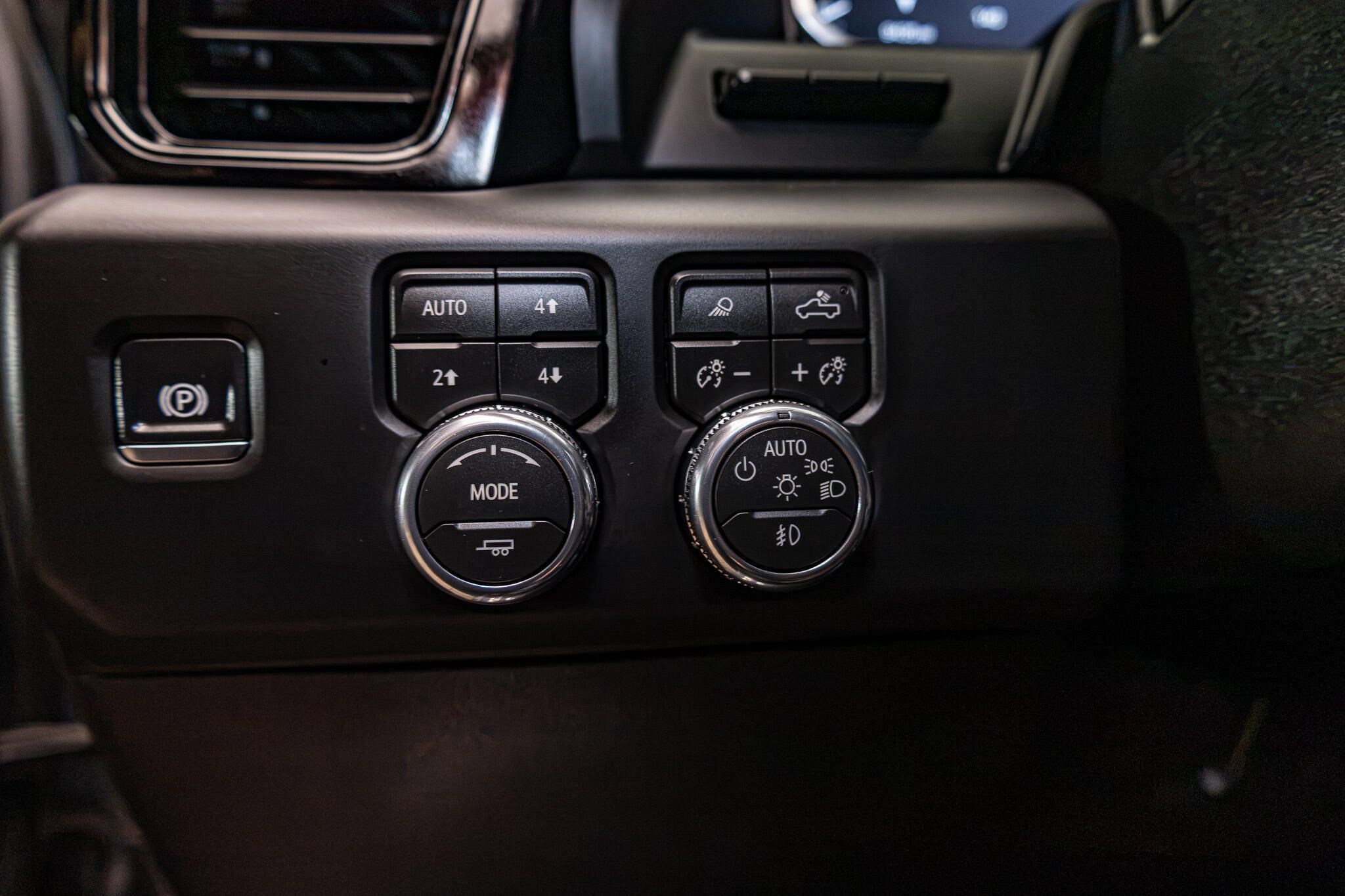Used 2026 GMC Sierra 2500 AT4 w/ AT4 Premium Plus Package AWD/4WD image 17