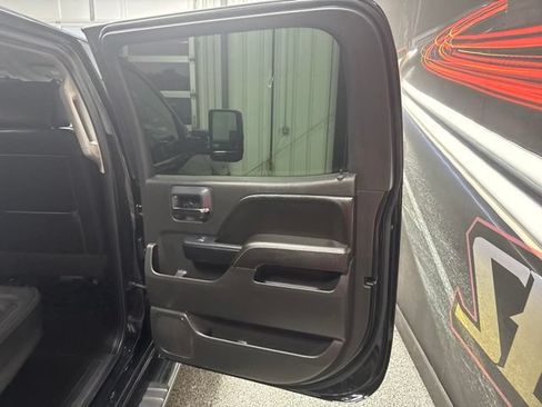 Used 2017 GMC Sierra 3500 Denali w/ Duramax Plus Package AWD/4WD image 25