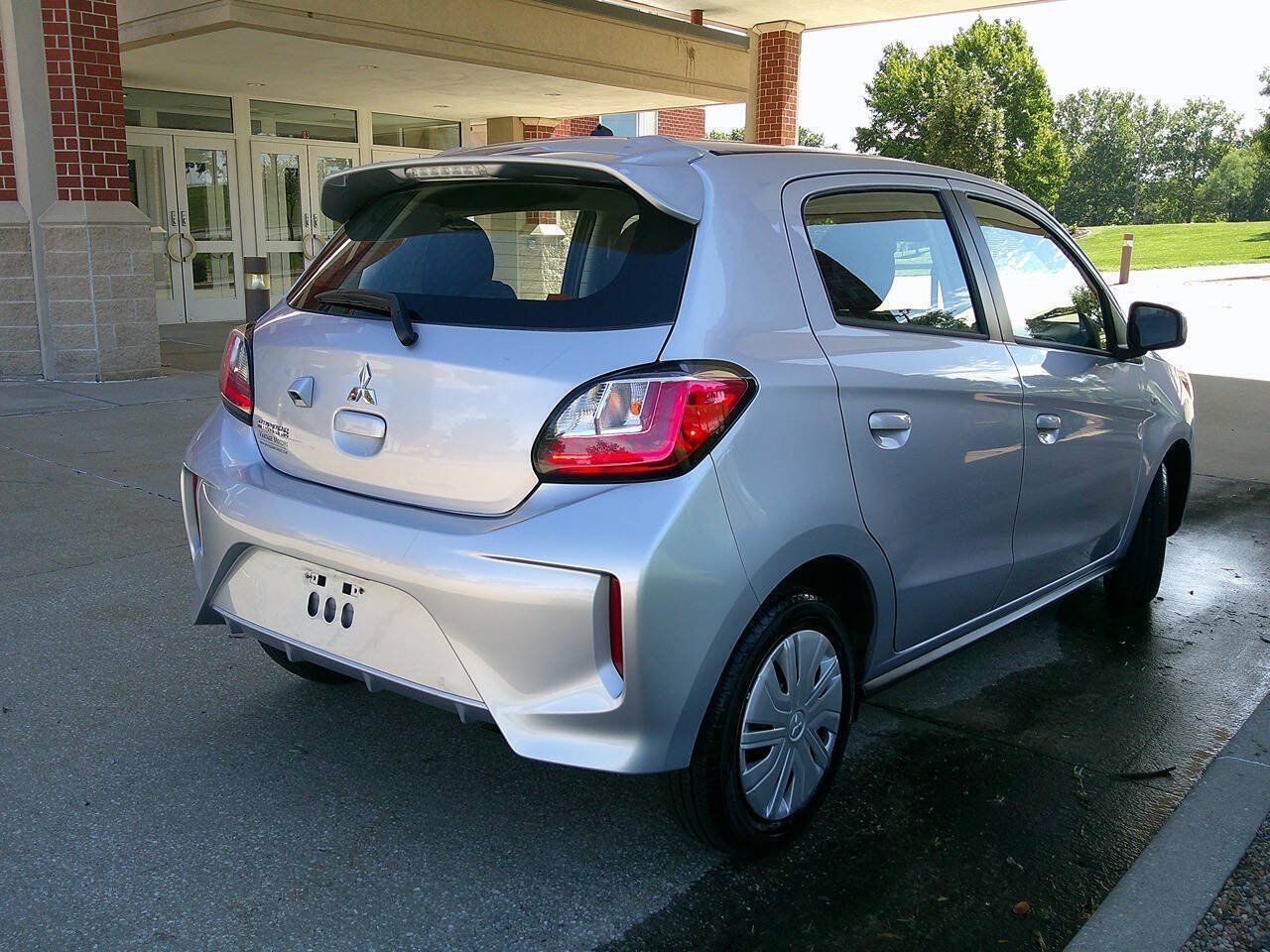 Used 2024 Mitsubishi Mirage ES FWD image 5