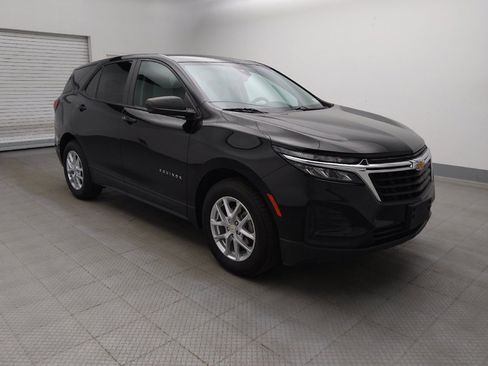 Used 2022 Chevrolet Equinox LS FWD image 13