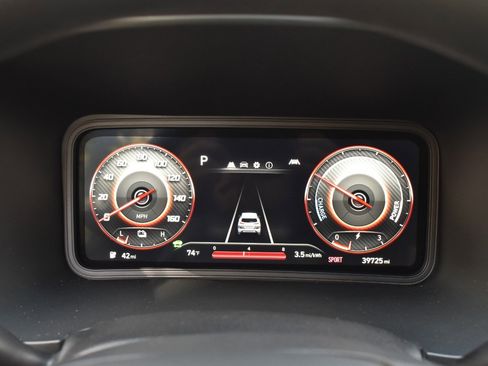 Used 2023 Hyundai Kona SE w/ Cargo Package FWD image 24
