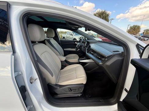 Used 2023 Audi Q4 e-tron Premium Plus image 47