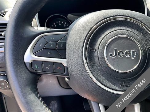 Used 2018 Jeep Compass Latitude AWD/4WD image 16