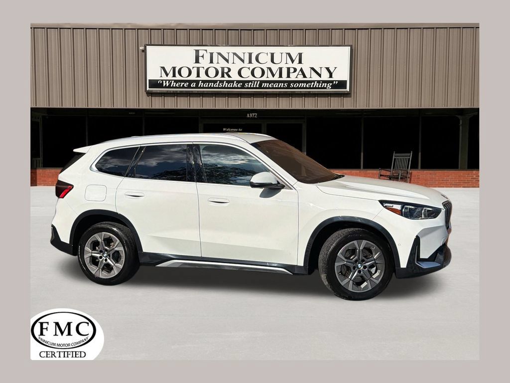 Used 2025 BMW X1 xDrive28i w/ Convenience Package AWD/4WD image 1