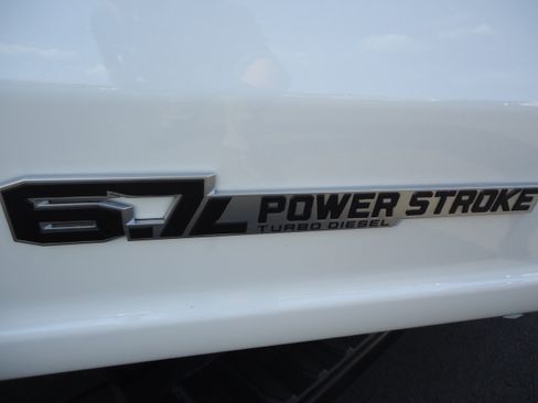 Used 2025 Ford F250 Lariat w/ Lariat Ultimate Package AWD/4WD image 10