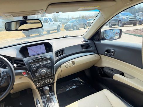 Used 2013 Acura ILX w/ Technology Package image 22