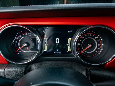 Used 2020 Jeep Gladiator Rubicon AWD/4WD image 19