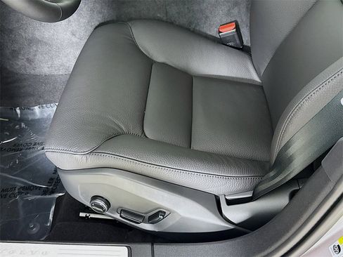 New 2026 Volvo V60 B5 Cross Country Plus w/ Climate Package image 20