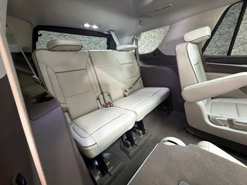 Used 2023 GMC Yukon Denali AWD/4WD image 15