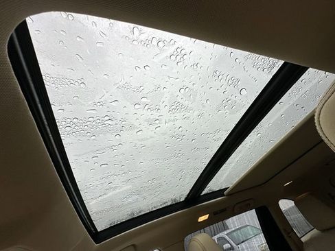 Certified 2019 Toyota Highlander Limited Platinum image 17