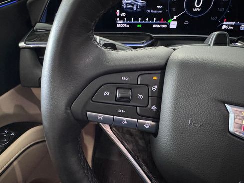 Certified 2023 Cadillac Escalade ESV Premium Luxury w/ Performance Package AWD/4WD image 15