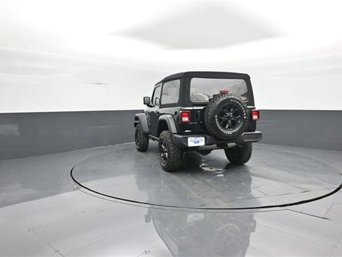 Used 2022 Jeep Wrangler Willys image 5
