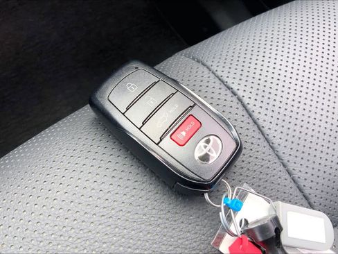 Used 2025 Toyota Grand Highlander AWD Hybrid image 15