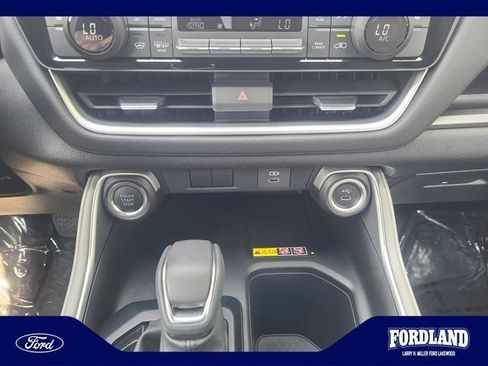Used 2026 Toyota Grand Highlander AWD image 30