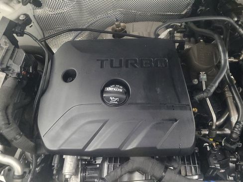 Used 2023 Chevrolet TrailBlazer LT AWD/4WD image 30