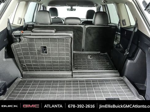 Used 2023 Volkswagen Atlas SE image 31