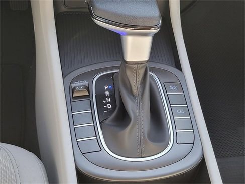 New 2026 Hyundai Kona SE image 18