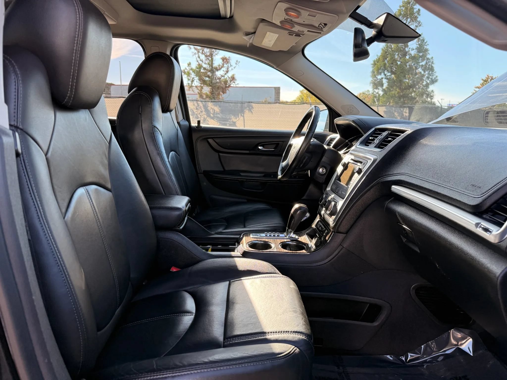 Used 2016 GMC Acadia SLT w/ Open Road Package AWD/4WD image 18