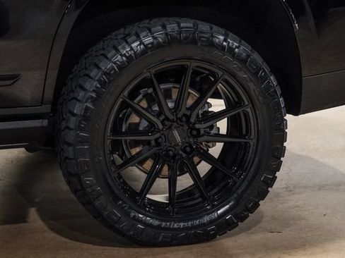 Used 2026 GMC Yukon Denali w/ Sun & Power Step Package AWD/4WD image 44
