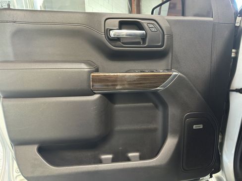 Used 2020 Chevrolet Silverado 1500 LT Trail Boss image 25