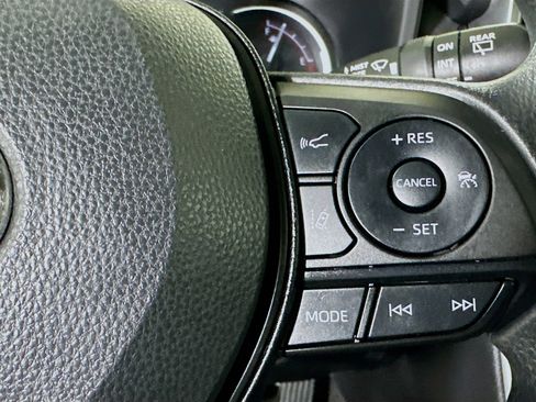 Used 2024 Toyota RAV4 XLE image 17