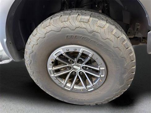 Used 2020 Ford F150 Raptor w/ Equipment Group 802A Luxury image 38