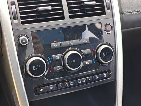 Used 2017 Land Rover Discovery Sport HSE image 35