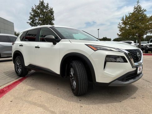 Used 2023 Nissan Rogue S AWD/4WD image 4