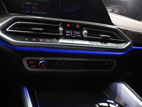 Used 2023 BMW X6 xDrive40i w/ M Sport Package image 68