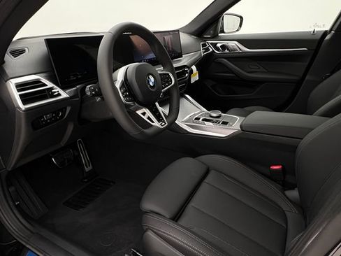 New 2026 BMW 430i xDrive w/ M Sport Package AWD/4WD image 9