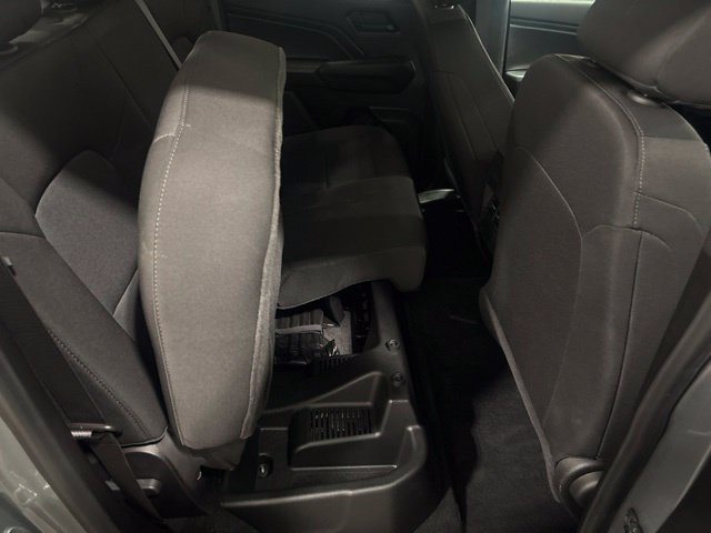 Used 2025 Chevrolet Colorado W/T w/ Advanced Trailering Package AWD/4WD image 34