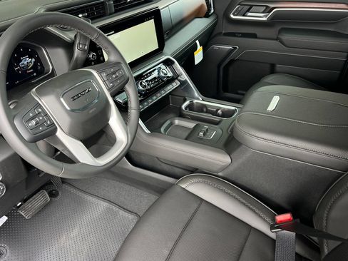New 2026 GMC Sierra 2500 Denali AWD/4WD image 7