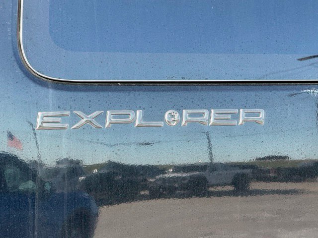 Used 2024 Chevrolet Express 2500 Extended w/ Driver Convenience Package RWD image 14